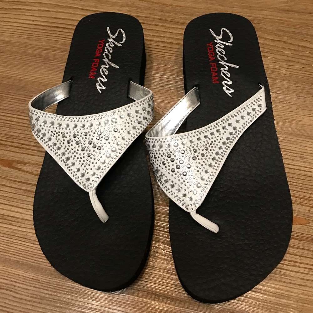 Skechers Yoga May Flip Flops